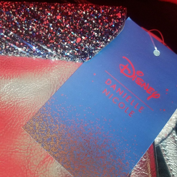 Danielle Nicole Disney Cinderella Crossbody Purse - Picture 3 of 7